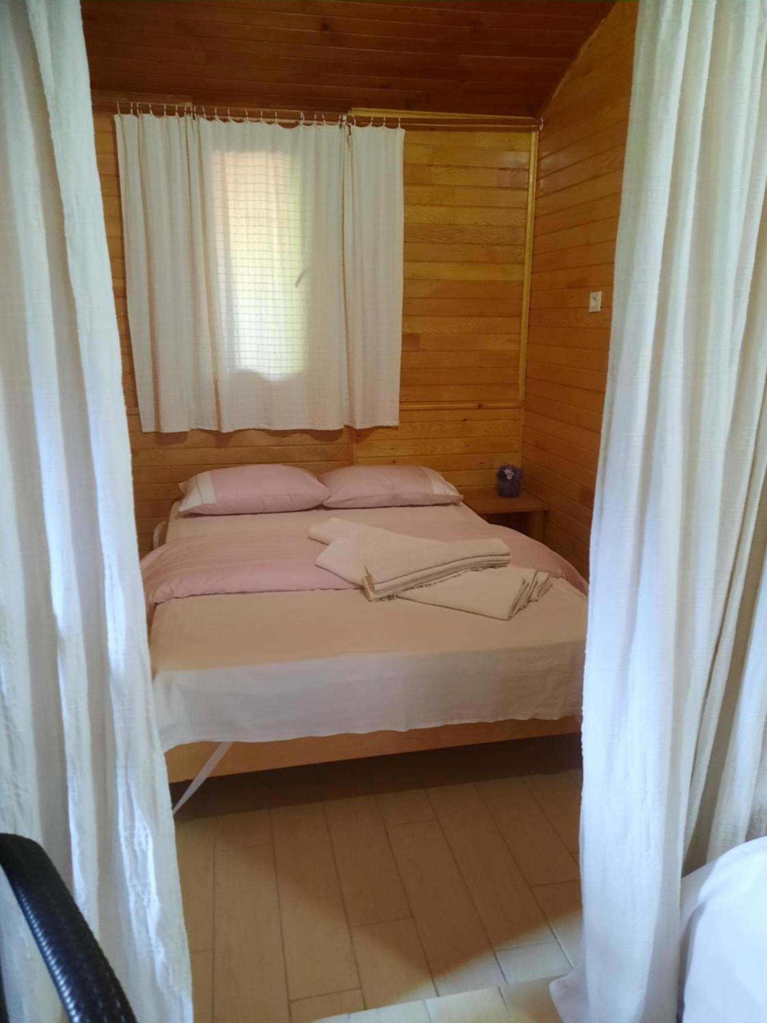 Bed and Breakfast Cirali Kus Yuvasi Habitación foto